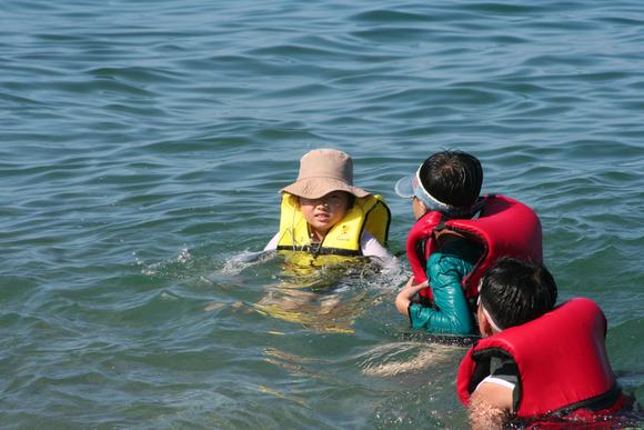 ./boat_066.jpg
