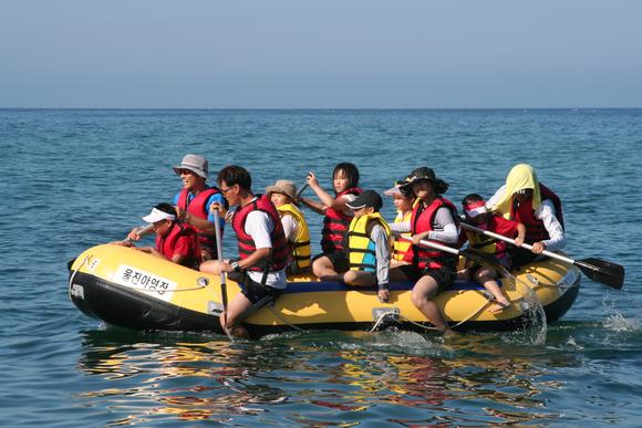./boat_129.jpg